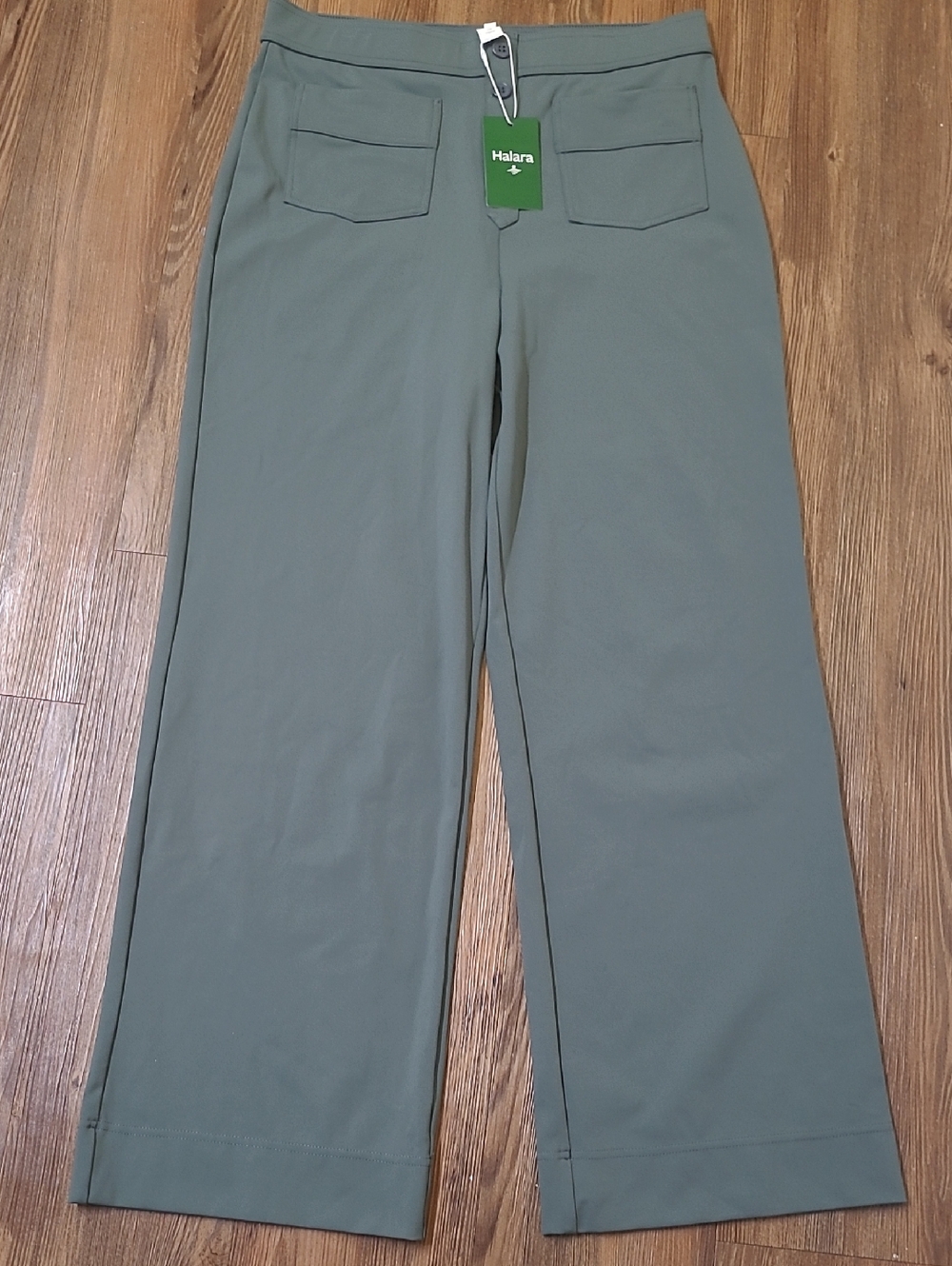 HALARA Wide-Leg Pants in Sage‎
